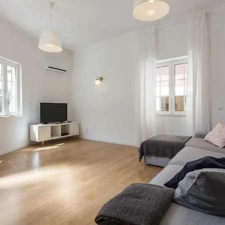 Charming House With Terrace Near The Center Holiday home Faro