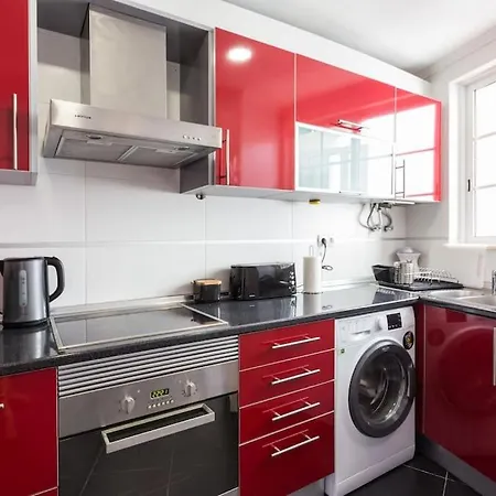 Dom wakacyjny Charming House With Terrace Near The Center *