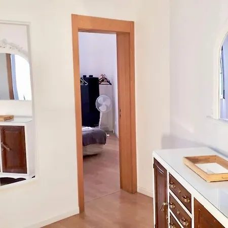 Charming House With Terrace Near The Center *