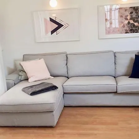 Charming House With Terrace Near The Center *