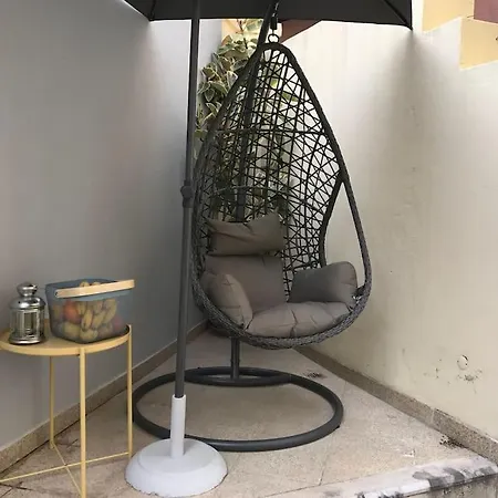 Charming House With Terrace Near The Center